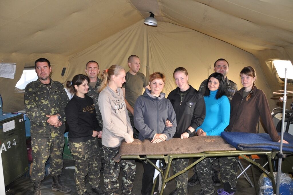 "Динамо" передало гуманитарную помощь военным в зоне АТО