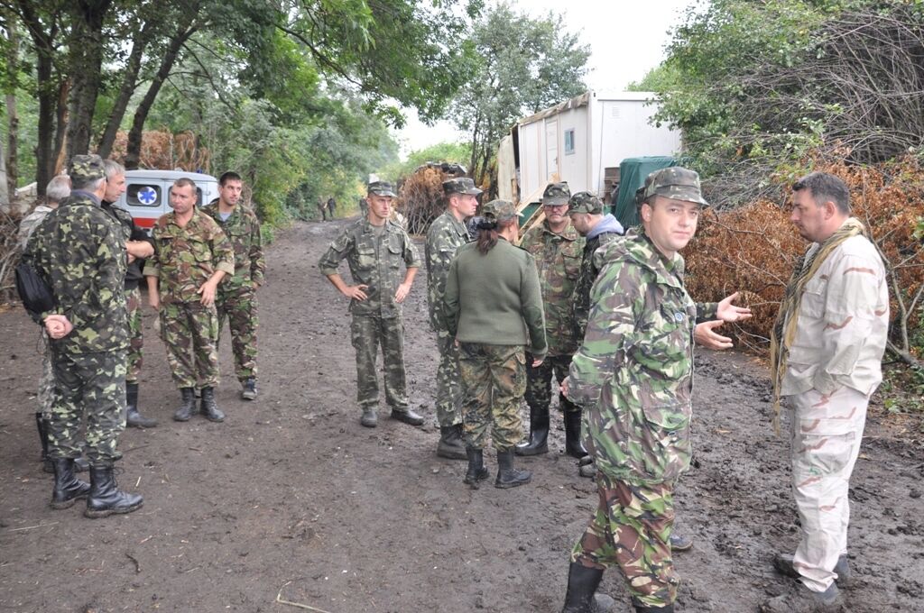 "Динамо" передало гуманитарную помощь военным в зоне АТО