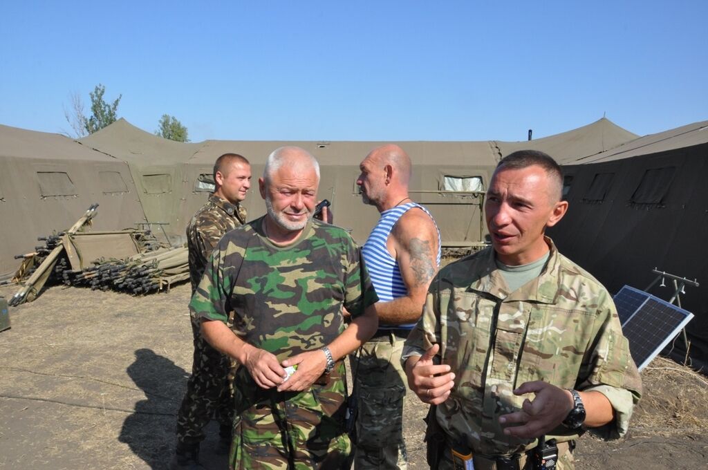"Динамо" передало гуманитарную помощь военным в зоне АТО