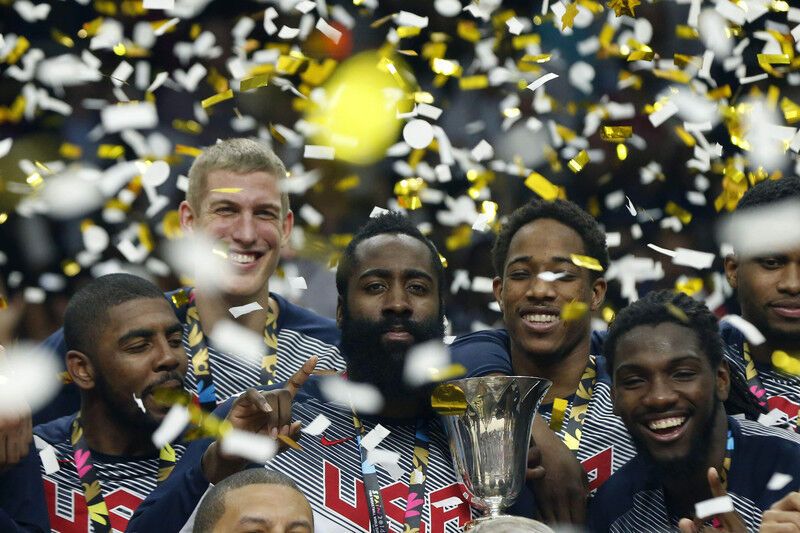 США уничтожили Сербию в финале Кубка мира по баскетболу