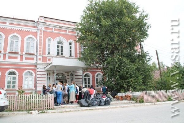 В Саратовской области чиновники пригрозили отнять гуманитарку у беженцев из Украины и запретить возить им еду