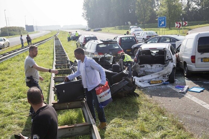 В Нидерландах в ДТП столкнулись 150 автомобилей