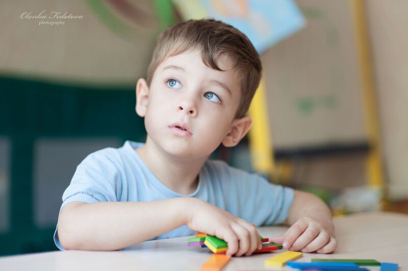 Мир малышей с аутизмом. История первая: Марк учится общаться