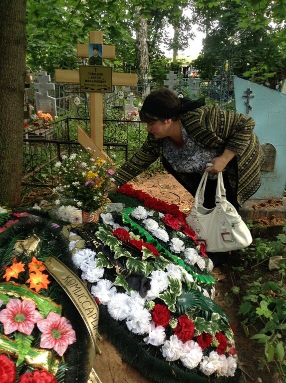 Мати убитого солдата РФ підтвердила інформацію про сотні вбитих і поранених російських військових під Сніжним