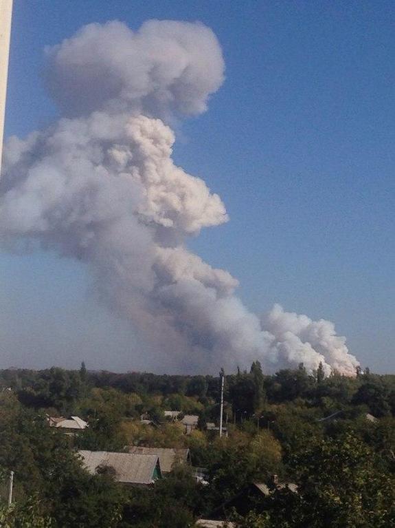 В результате взрыва на химзаводе в Донецке пострадавших нет