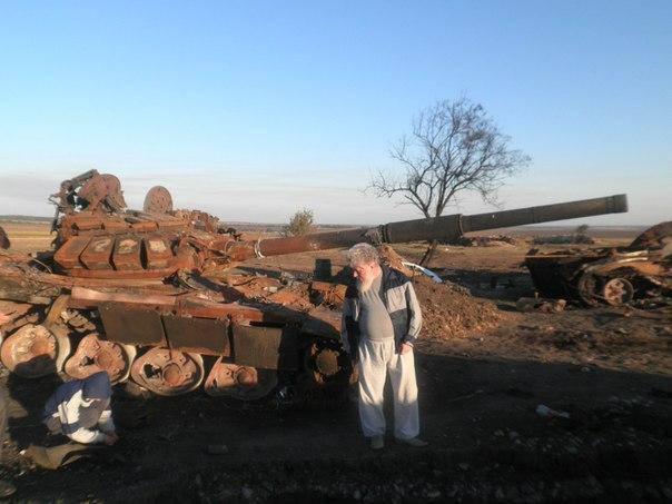 В сети показали уничтоженные в Старобешево танки оккупантов