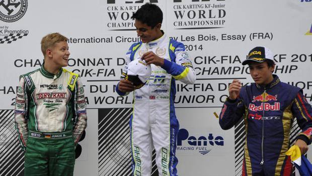 Сын Шумахера стал вице-чемпионом мира по гонкам