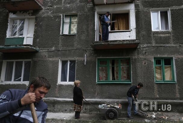 Похороны без гроба. Фоторепортаж из Дебальцево