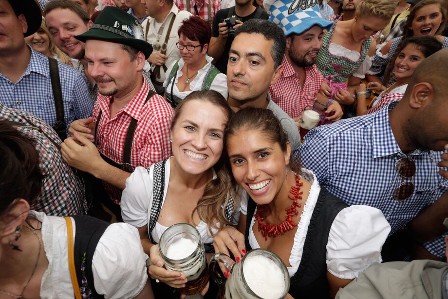 В Мюнхене стартовал традиционный фестиваль пива