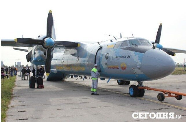 Волонтери відремонтували і передали армії військовий літак "Везунчик"