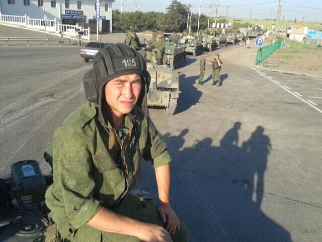 З'явилися фотодокази вторгнення колони псковських десантників в Україну