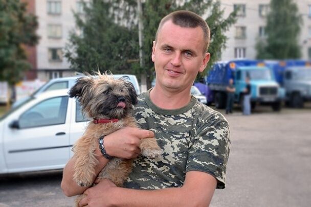 Пес Атошка захистив українських бійців під час обстрілу блокпоста в Дебальцеве