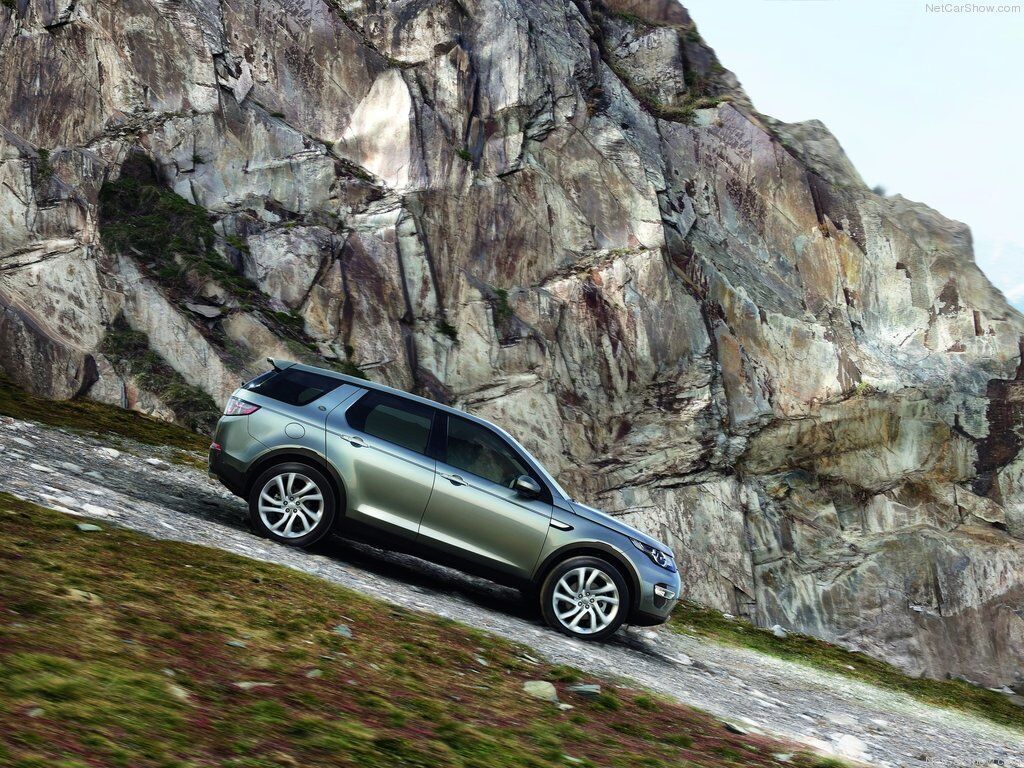 Ленд Ровер выкатила новый внедорожник Discovery Sport