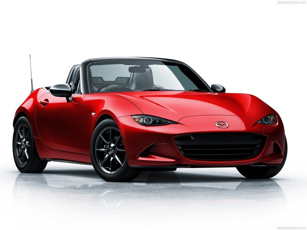 Мазда рассекретила компактный родстер MX-5