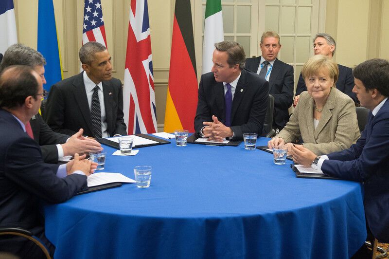 Порошенко встретился с мировыми лидерами на саммите НАТО. Фоторепортаж