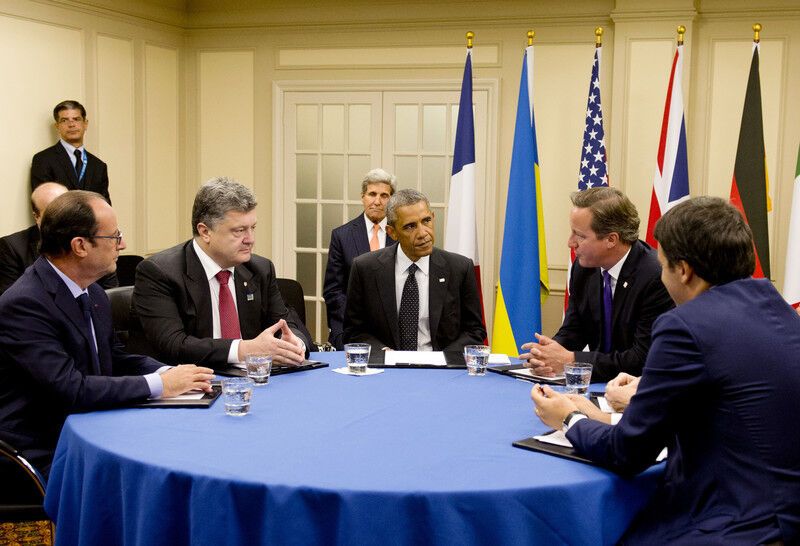 Порошенко встретился с мировыми лидерами на саммите НАТО. Фоторепортаж