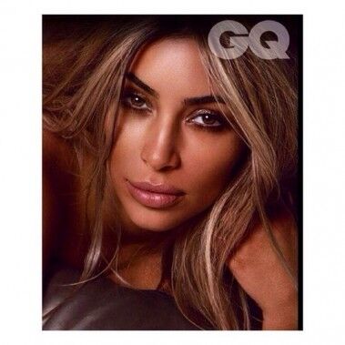 Обнаженная Ким Кардашьян в журнале GQ Великобритания