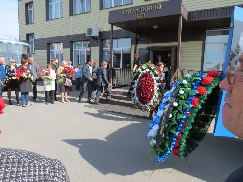 У Росії поховали алтайського депутата, що воював на Донбасі