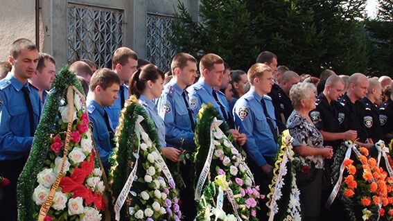 На Прикарпатье похоронили бойцов, погибших под Иловайском