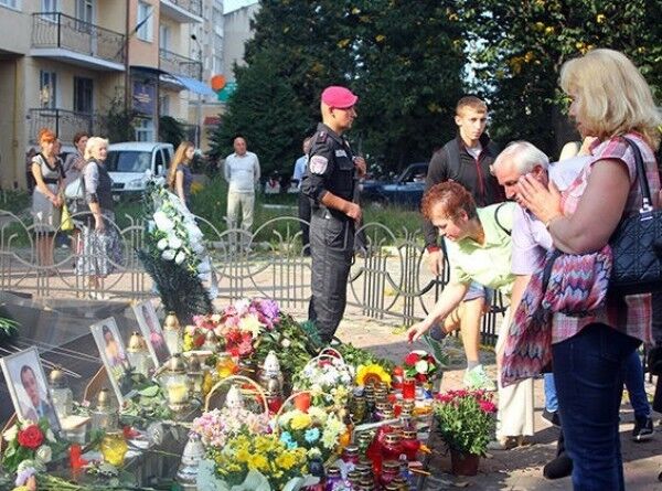 На Прикарпатье похоронили бойцов, погибших под Иловайском