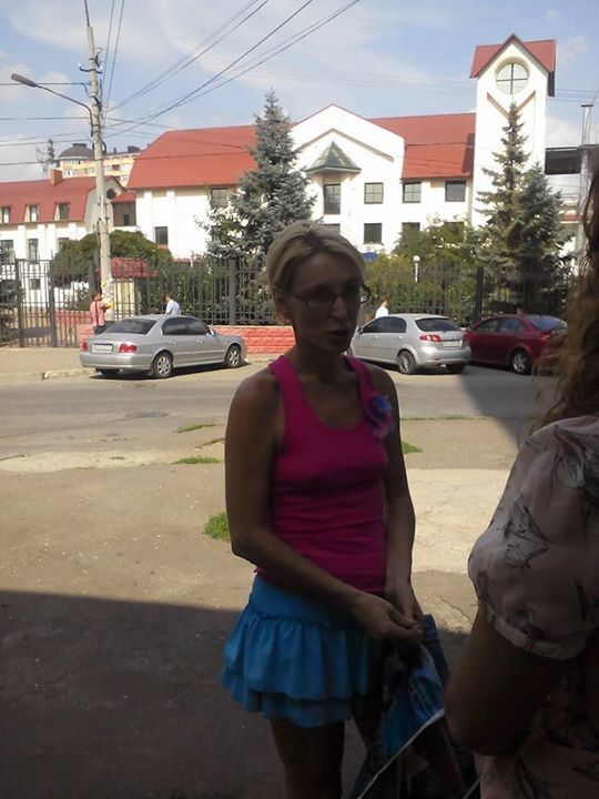 В Симферополе полицейские отпустили проукраинскую активистку, ранее подвергшуюся обыску