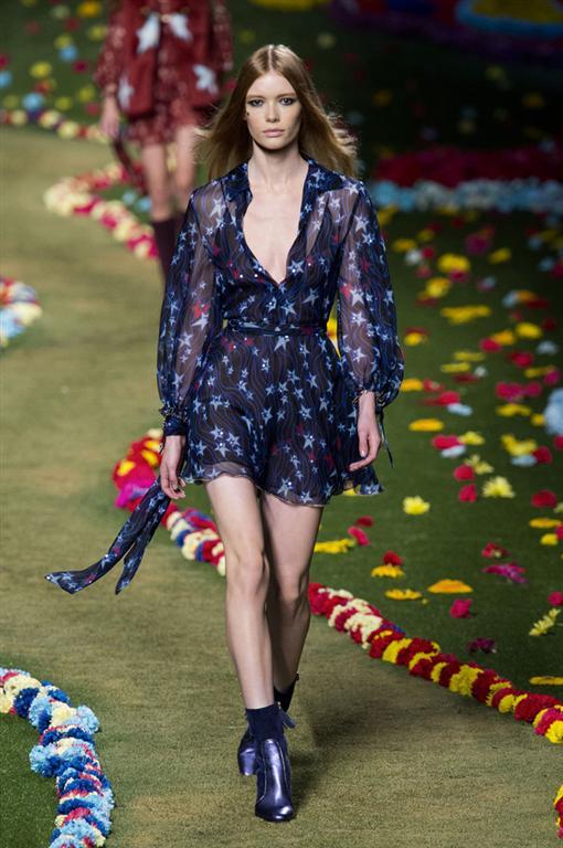 Новая коллекция от Tommy Hilfiger: мир, любовь и рок-н-ролл