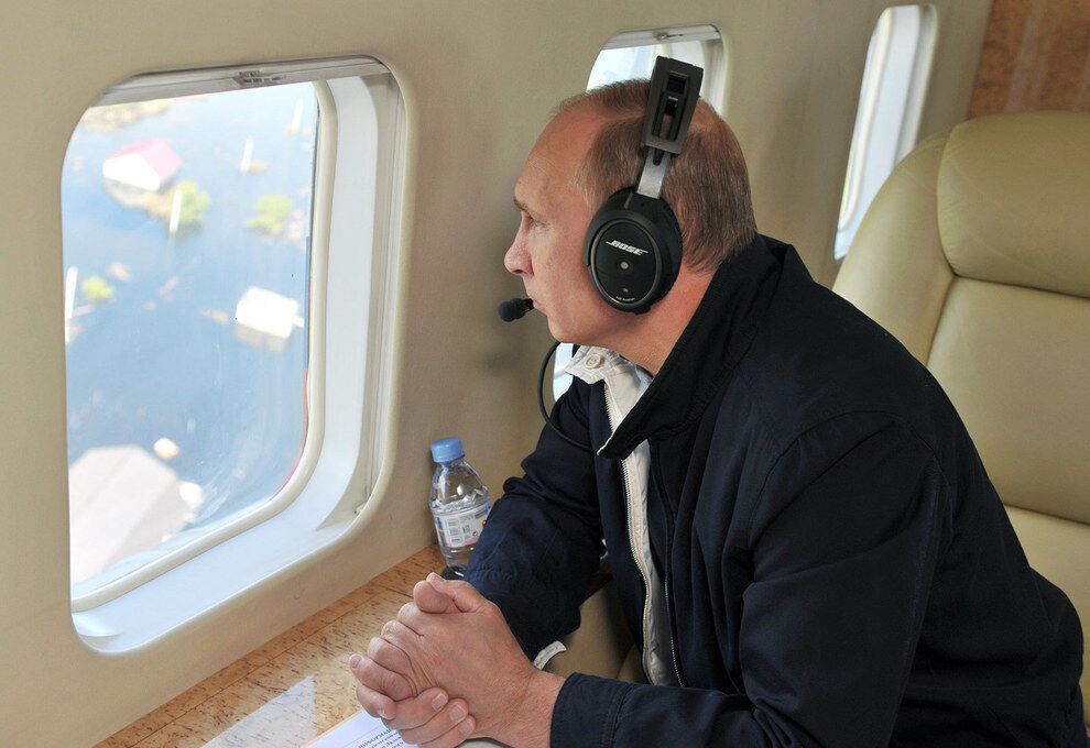 Путин смотрит в мир: лучшие фото