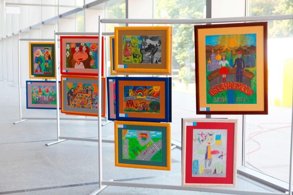 Фонд Янковского провел в Польше выставку "Моя мирная Украина"