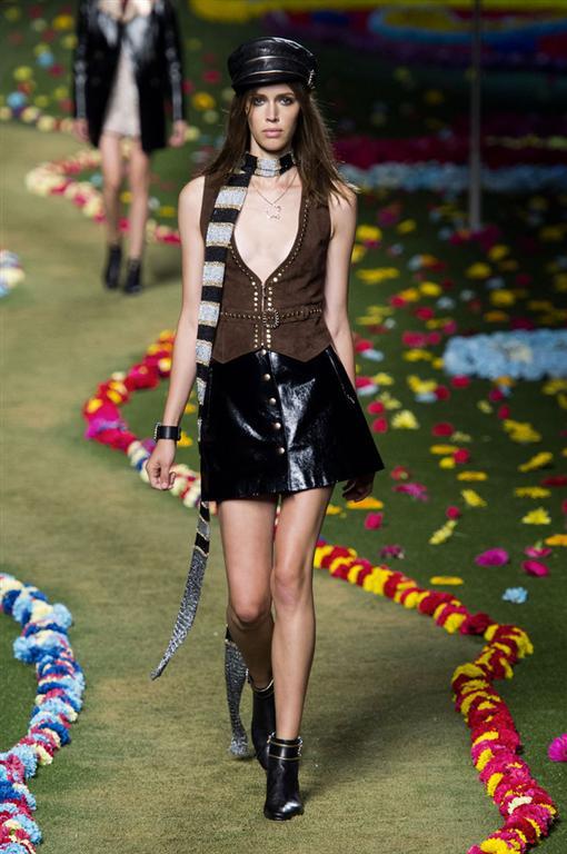 Новая коллекция от Tommy Hilfiger: мир, любовь и рок-н-ролл