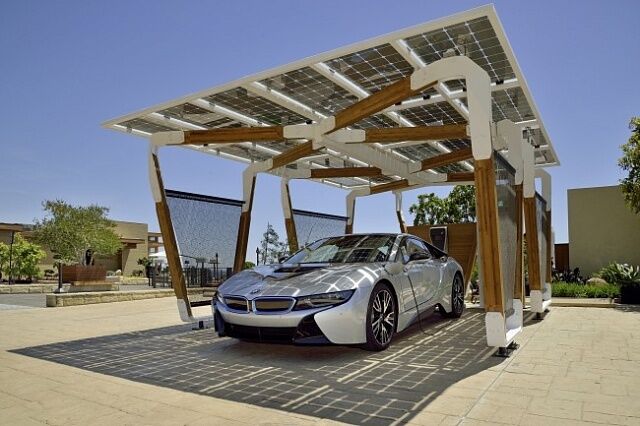 BMW презентовал зарядную станцию для электромобилей на солнечных батареях 