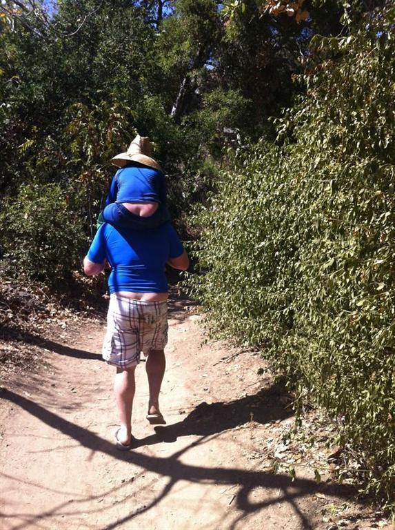 Каков отец, таков и сын: очаровательные фото пап и малышей