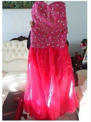 Кошмарные свадебные платья, которые отлично выглядели на сайтах магазинов