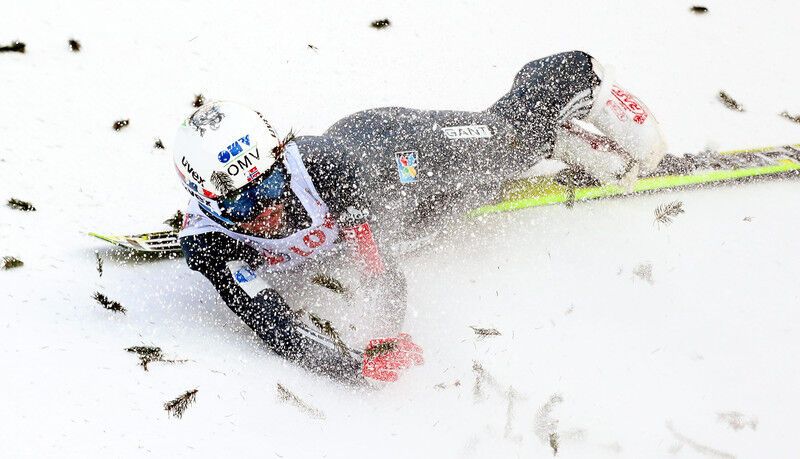 Норвезький чемпіон ледь не розбився на трампліні в Польщі: фото інциденту
