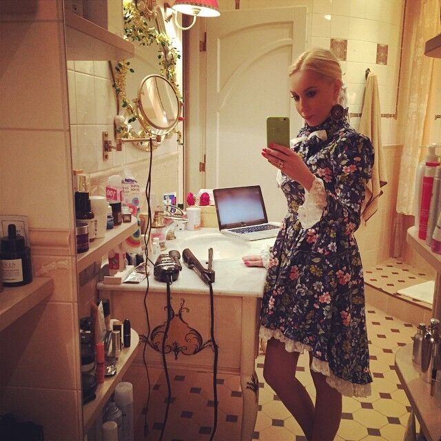 Лера Кудрявцева боится не влезть в платья после праздников