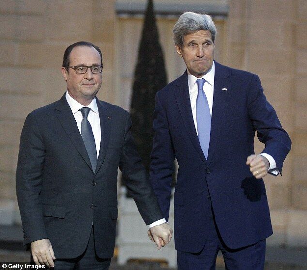 Искренность сочувствия Джона Керри на встрече с Олландом поразила французов