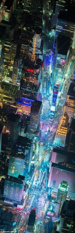 Захватывающий пейзаж ночного Нью-Йорка. Опубликованы фото 