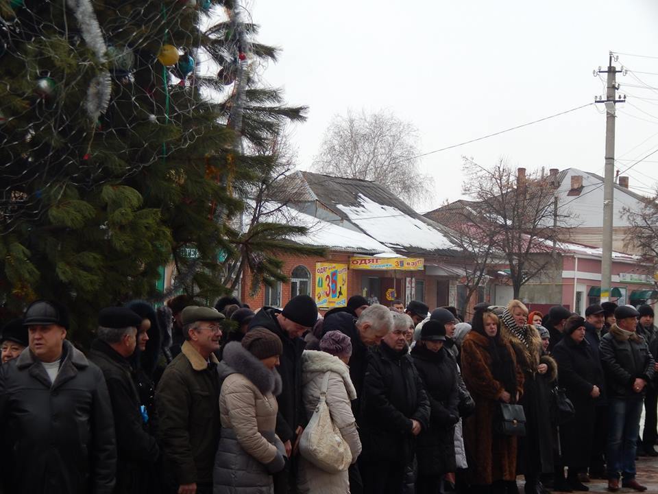 На Луганщине на Марши мира вышли тысячи людей: опубликованы фото