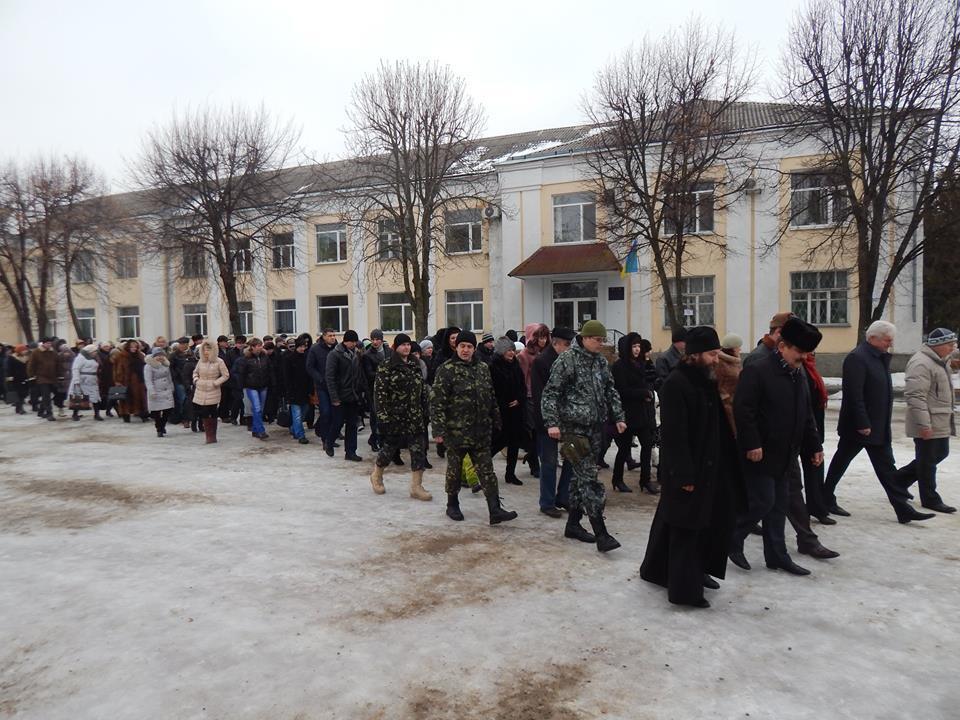 На Луганщине на Марши мира вышли тысячи людей: опубликованы фото