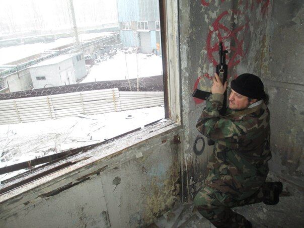 Иерей РПЦ из Петербурга с автоматом в руках воюет вместе с террористами на Донбассе: опубликованы фото