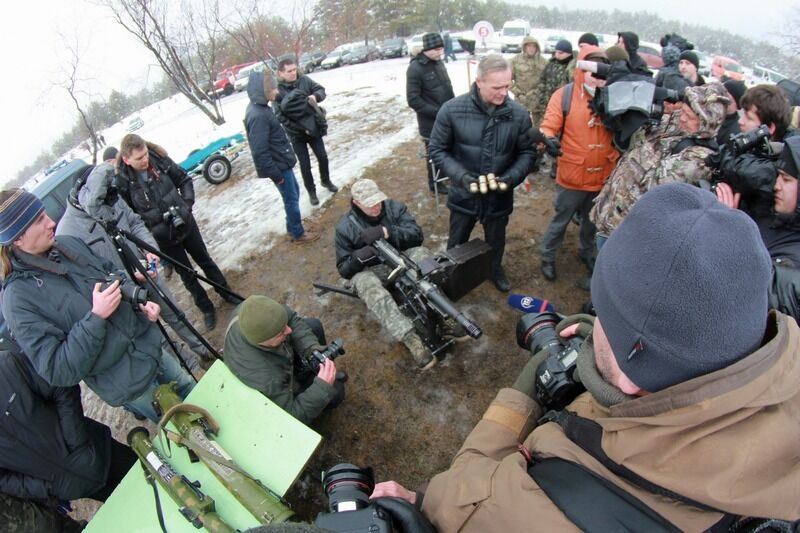 Украинские производители показали новейшие образцы оружия и военной техники: опубликованы фото