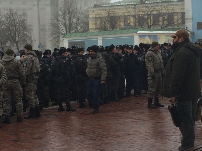 Улицы Киева начали усиленно патрулировать