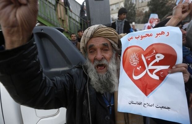 20 тисяч афганців протестують проти Charlie Hebdo, охоронці посольства відкрили вогонь
