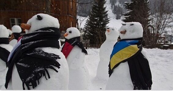 Кличко нашел в Давосе украинского снеговика: опубликованы фото