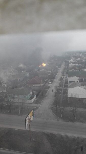 Террористы обстреляли Мариуполь из "Градов": опубликованы фото и видео