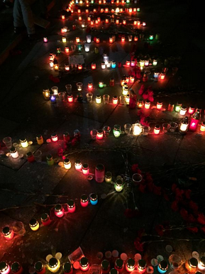 На Майдане Незалежности почтили память жертв теракта в Мариуполе: фото акции