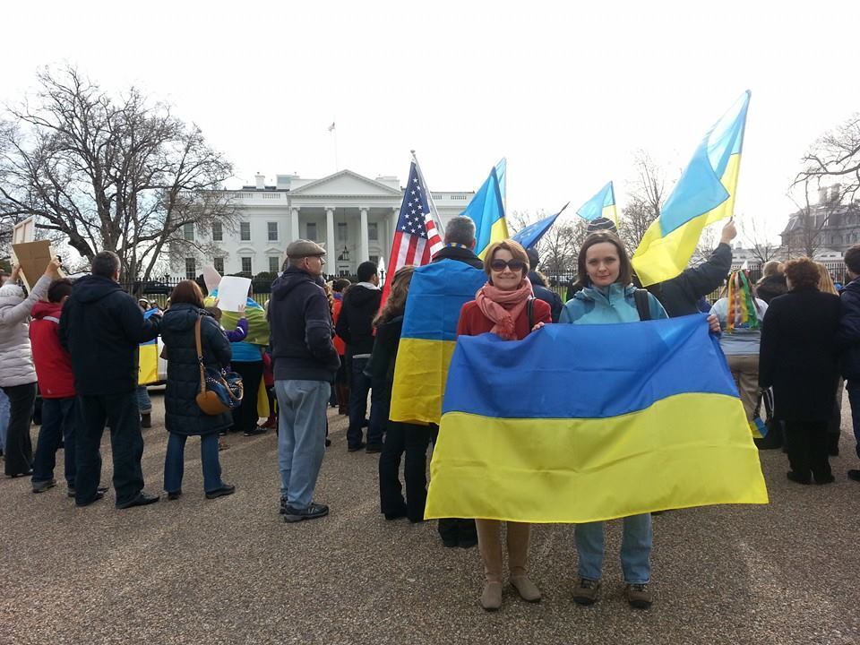 Украинцы под окнами Обамы требовали прекратить террор Путина: опубликованы фото