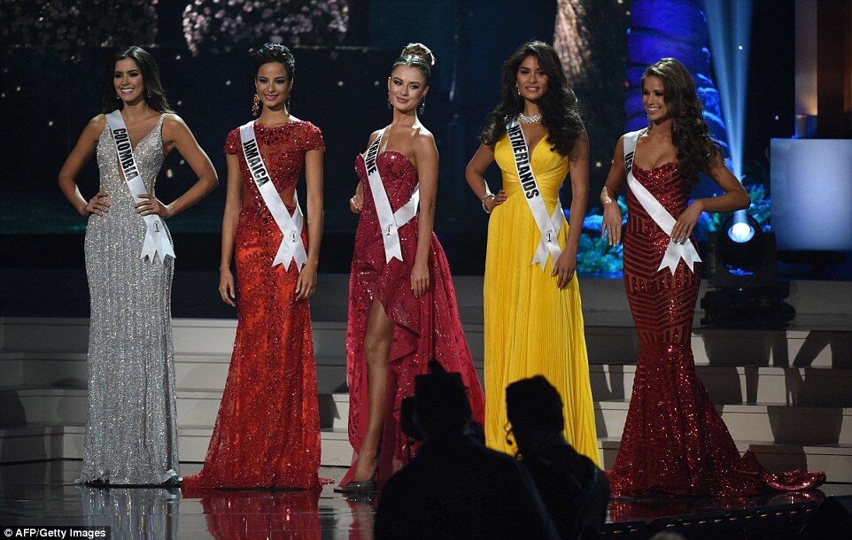 Украинка вошла в тройку самых красивых на конкурсе  "Мисс Вселенная 2015"