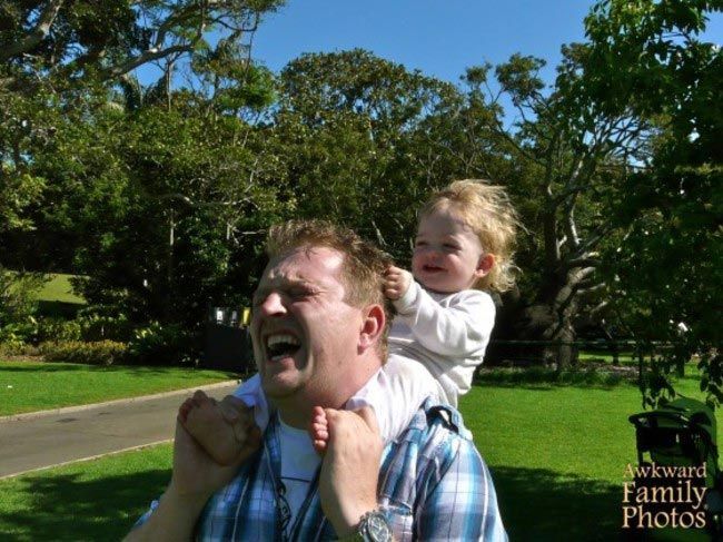 33 фотографии, доказывающие, как трудно быть отцом