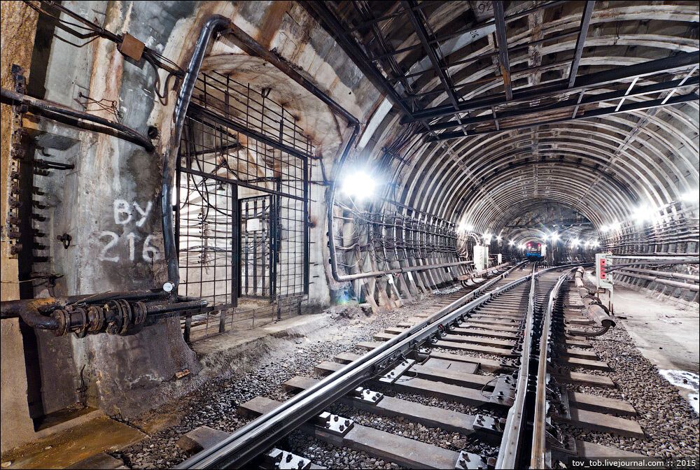 Опубликованы фото из туннелей конечной станции киевского метро