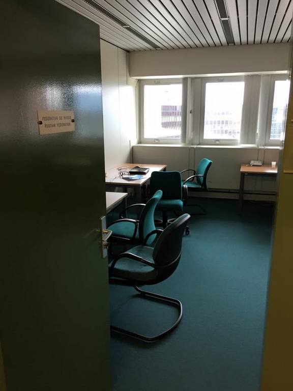 У мережі з'явилися фото з покинутого Росією офісу в ПАРЄ: пусто аж гуде